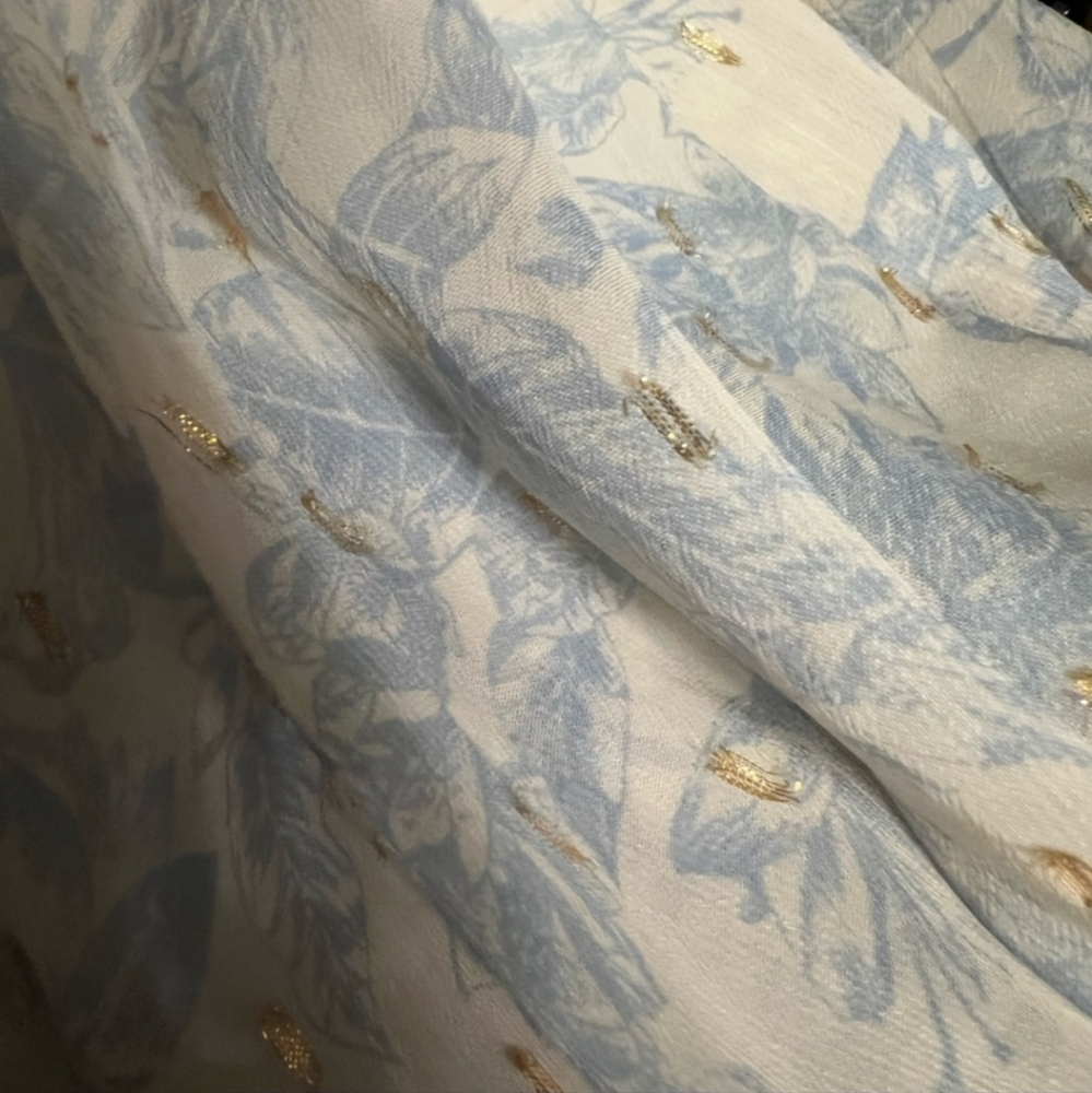 ๐ Floral Puff Sleeve Top - Picture 2 of 4